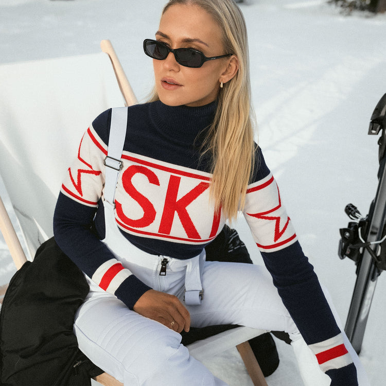 SKI COLLECTION - En kolleksjon til vinterhalvåret. Her finner du et utvalg av varme overdeler som er perfekt til vinterkos, afterski og hytteturer. Genserene er laget av kløfri TechWool™ som puster og holder deg varm.