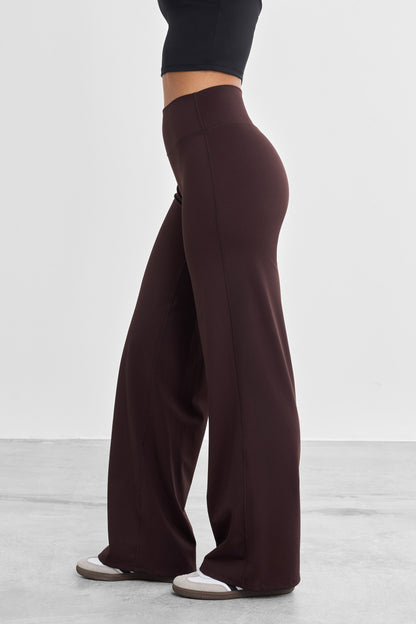 Signature Straight Leg Pants